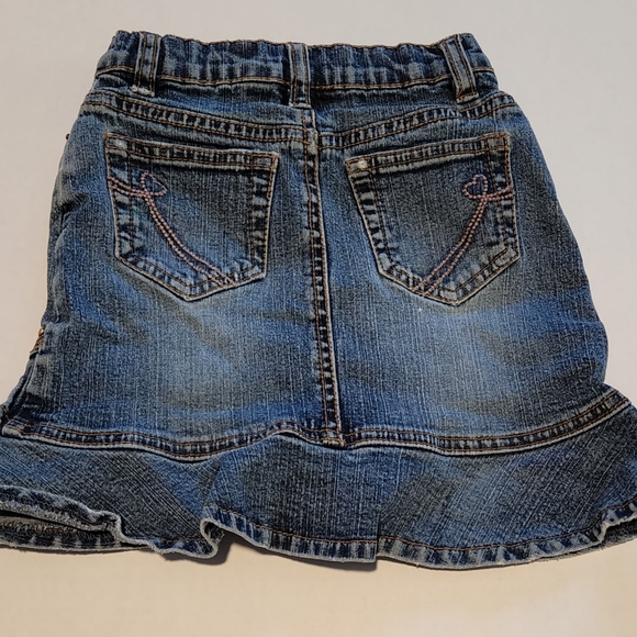 The Children's Place size 4 Jean skirt - Picture 2 of 3